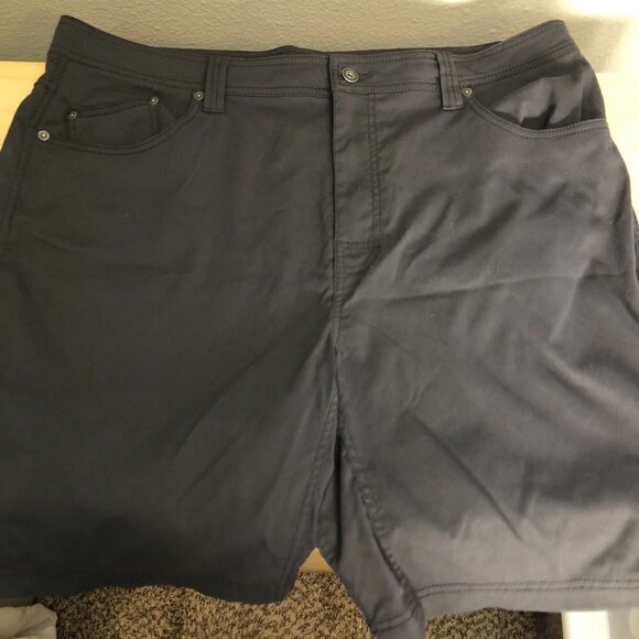 PRANA Activewear Shorts - 9" Inseam - Picture 4 of 14